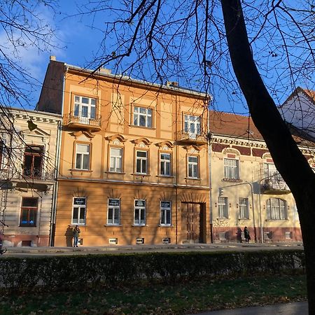 Apartman Moyzesova コシツェ エクステリア 写真